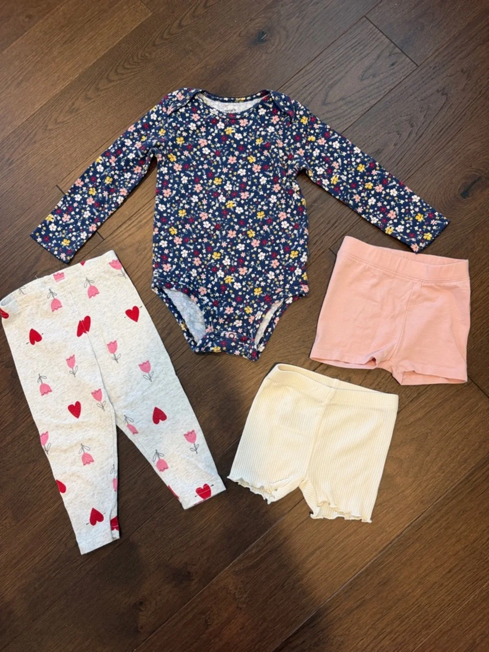 Carters/Gap Toddler Girl Bundle 12-18M & 24M - C37-074